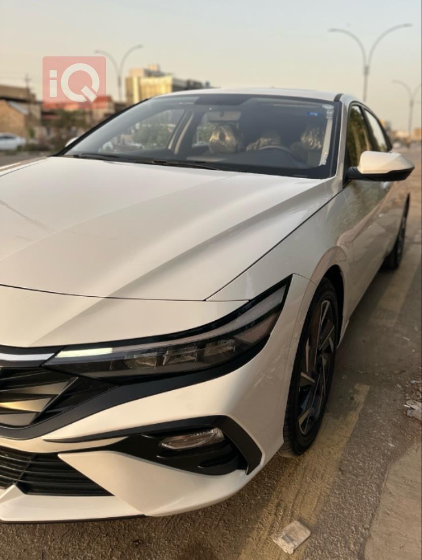 هیوندای ئەلەنترا